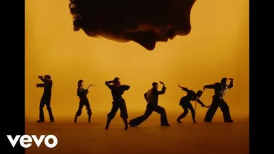 Nick Littlemore (PNAU) derrière le grand retour de Mika avec...