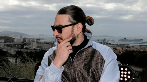 Le rappeur SCH s’exprime avec humour sur son abandon au GP Explorer 2