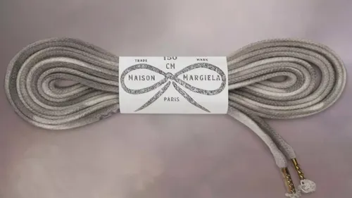 Maison Margiela et sa nouvelle création : une ceinture aux allures...