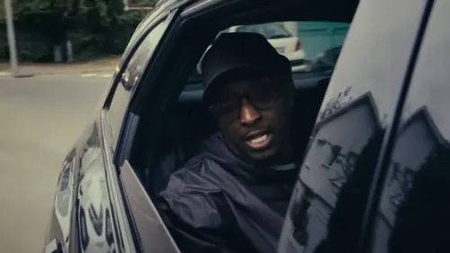 Ahmed Sylla lance sa tournée avec une parodie de Ninho : 14.02.2025