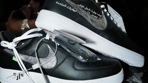Fat Joe dévoile un modèle inédit d'Air Force 1 Low Off-White™ x...
