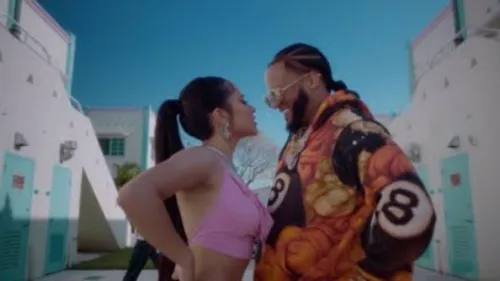 Becky G - Fulanito (feat. El Alfa)