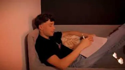 Malakay - BUSINESS (feat. Juloww)