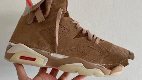 Travis Scott X Air Jordan 6 « British Khaki » le premier aperçu !...