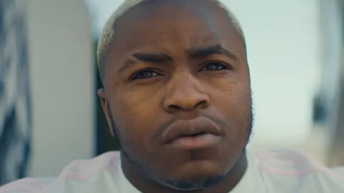 Landy double l'effet avec "BRAVE" et sa série éponyme