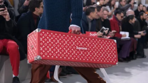 La chute de Supreme : la fin d'une ère pour le streetwear emblématique