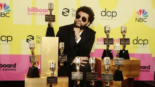 The Weeknd brise le plafond du streaming avec des hits milliardaires