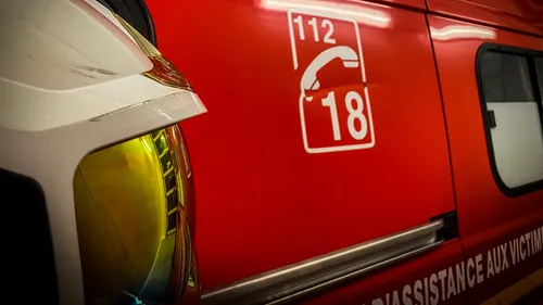 Un mort et deux blessés graves dans une collision 