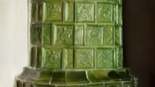 Pourquoi le kachelofe, ce poêle traditionnel alsacien, connaît un...