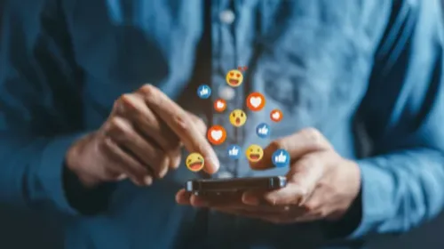 Les réseaux sociaux : un levier d’influence politique et économique