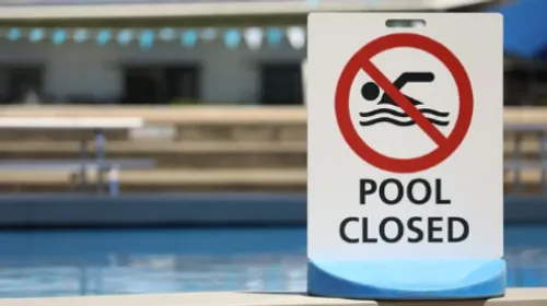 Menaces et insultes : une piscine contrainte de fermer deux jours...