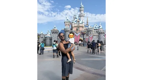 Slimane s'offre une parenthèse enchantée avec sa fille Esmeralda à...