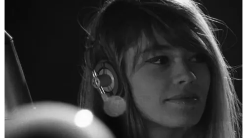 Un clip inédit réunit Françoise Hardy et Jacques Dutronc 