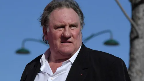 Gérard Depardieu, soupçonné d’agressions sexuelles, convoqué pour...
