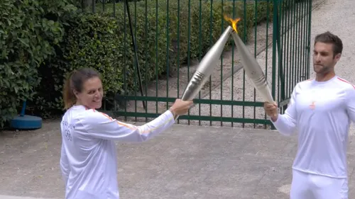 JO de Paris 2024 : la flamme allumée en Grèce, découvrez son parcours