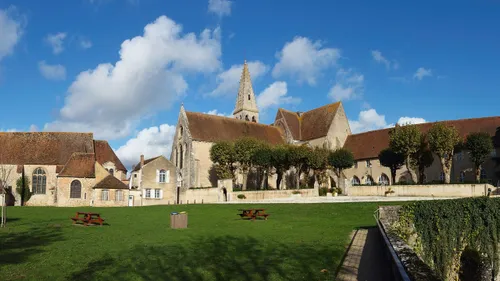 Des villages du Loiret et du Maine-et-Loire en lice pour le Village...