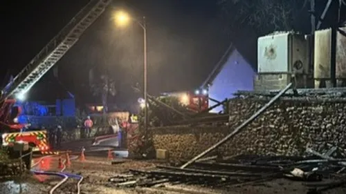 Sauvetage d'un hangar viticole dans la Marne.