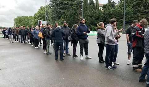 Les supporters du Stade Toulousain dans les starting blocks 