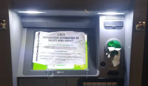 Plusieurs distributeurs de billets sabotés par un groupuscule...