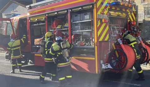 Incendie au 2ème étage d'un immeuble à Sorède : elle se jette de...