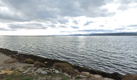 Son bateau chavire dans l'étang de Salses-Leucate, un pêcheur porté...