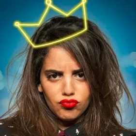 Inès Reg vient mettre des paillettes à Troyes