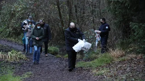 Un fœtus retrouvé dans un parc