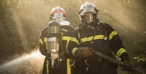Incendie à Saint Martin des Besaces : trois sapeurs pompiers blessés