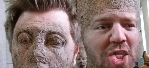 Ce mec est allé au musée et s'est pris en Faceswap avec les statues...