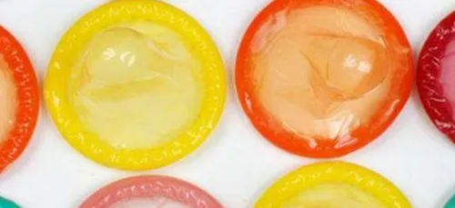 Un distributeurs de capotes qui refuse de servir les mecs bourrés !