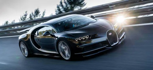 La livraison exceptionnelle de la première Bugatti Chiron à Monaco...