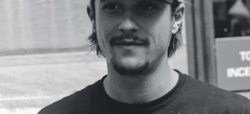 Agnès B x Nekfeu : Ils collaborent ensemble (photos)