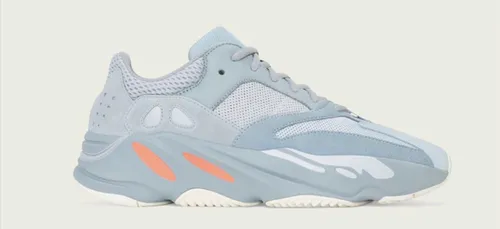 Kanye West x Adidas : découvrez la Yeezy 700 Inertia !
