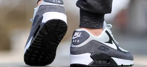 Air Max 90 et Tongs : Nike dévoile ses classiques revisités ! [PHOTO]
