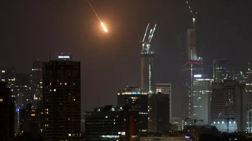 Escalade au Moyen-Orient : Missiles hypersoniques Iraniens frappent...