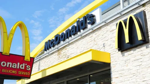 Il mange McDonald's trois fois par jour et perd plus de 20 kg !