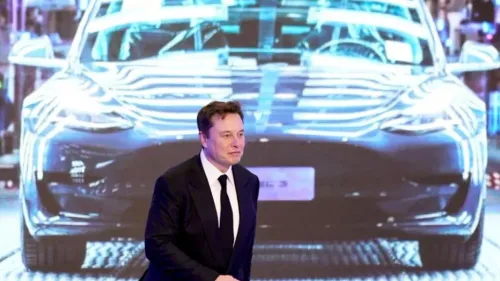 Tesla en difficulté, Elon Musk trouve une nouvelle diversion