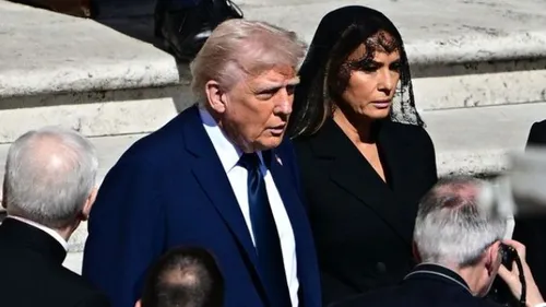 Donald Trump au cœur d'une polémique vestimentaire lors des...