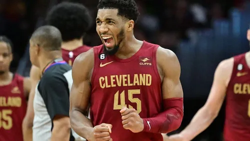 Donovan Mitchell : 71 points pour sa victoire face aux Bulls !