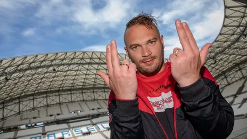 JuL ne manquera pas à l’appel cet été, il annonce son prochain album !