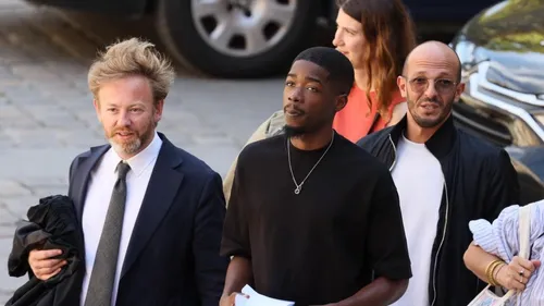 La justice confirme la condamnation du rappeur MHD à 12 ans de...