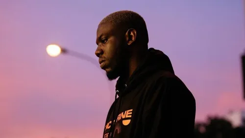 Dinos : 4,3 millions de streams en 24h sur Spotify !