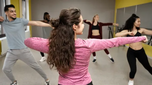 Danse fitness : sculptez votre corps en rythme !