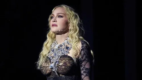 Madonna s'insurge contre Donald Trump qui se proclame « roi »