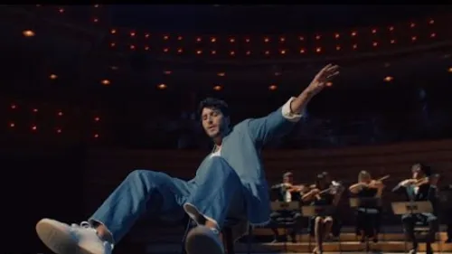 Sebastián Yatra - Pareja del Año (feat. Myke Towers)