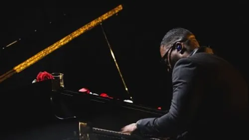 Joé Dwèt Filé - A trop t'aimer (Live Piano)