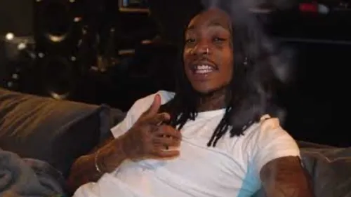 Wiz Khalifa - Love To Smoke