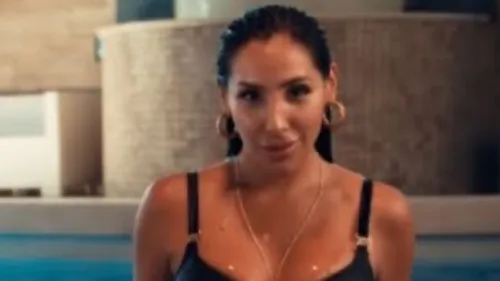 The Remix Factory - Hips Don't Lie (feat. Fatman Scoop, Angelo Flow...