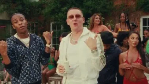 Clavish - Tip Toes (feat. Aitch)