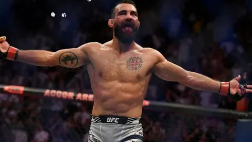 Benoît Saint-Denis récompensé par l'UFC malgré son K.O